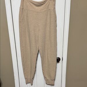 Athleta Waffle 🧇 Knit Creamy Tan Women's Joggers Pants Large